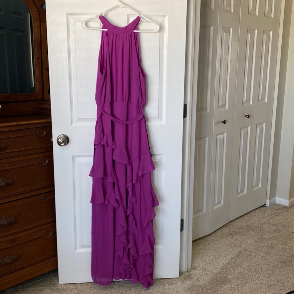 NWT never worn! Lulu’s purple asymmetrical ruffle dress - size M